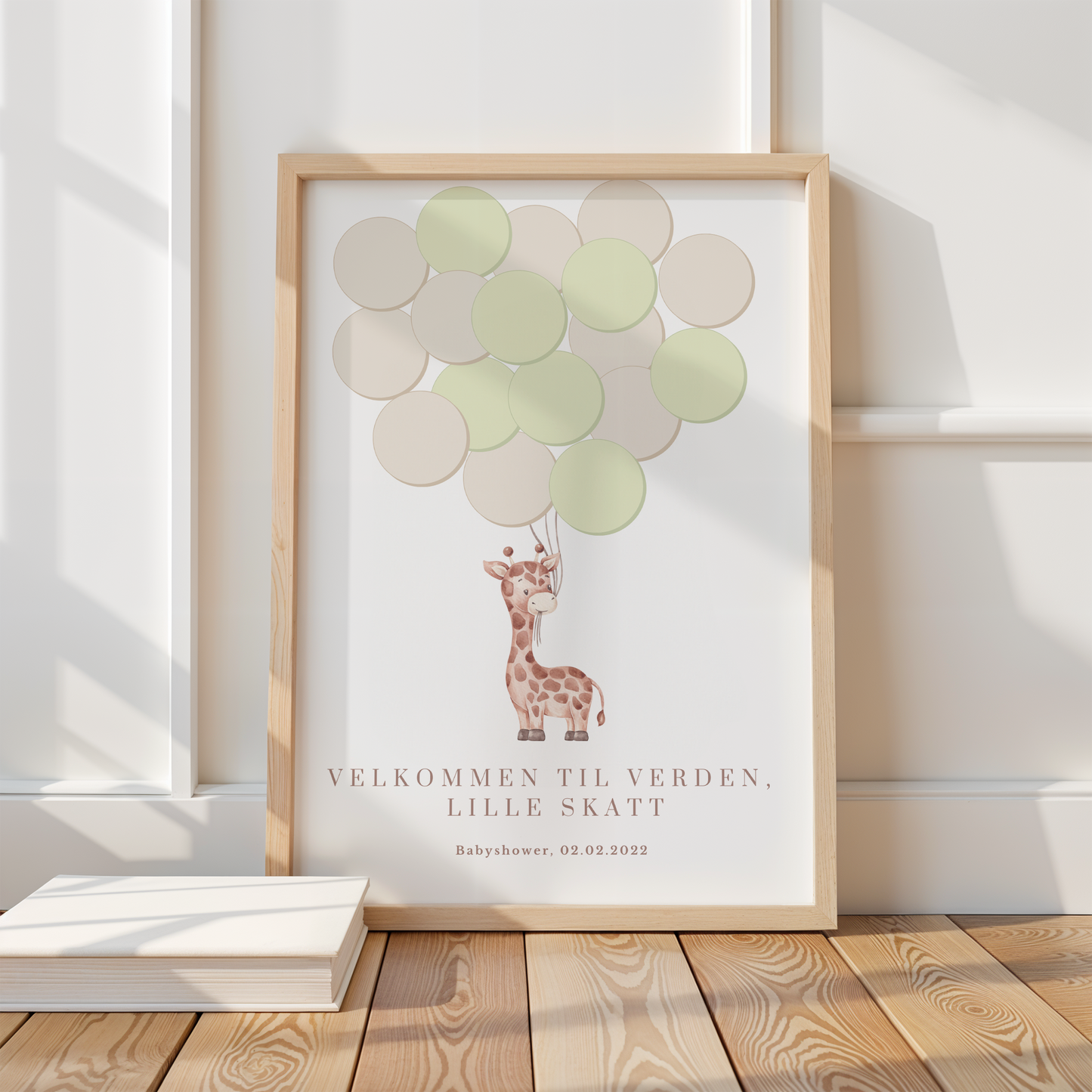 Gjestebok til babyshower med giraffmotiv